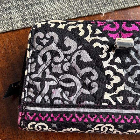 Vera Bradley Turn Lock Wallet Canterbury Magenta Quilted Zip Around Wallet - Picture 12 of 17